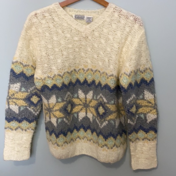 Vintage Wool Blend Pastel Snowflake Sweater - Picture 3 of 4